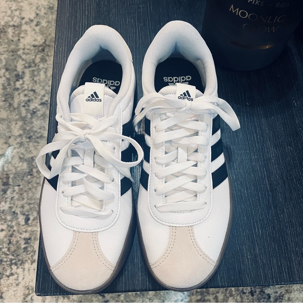 adidas White Sneakers with Black Stripes and Beige Toe